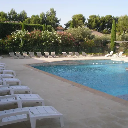 Le Mazet De Lélé Hébergement de vacances *
